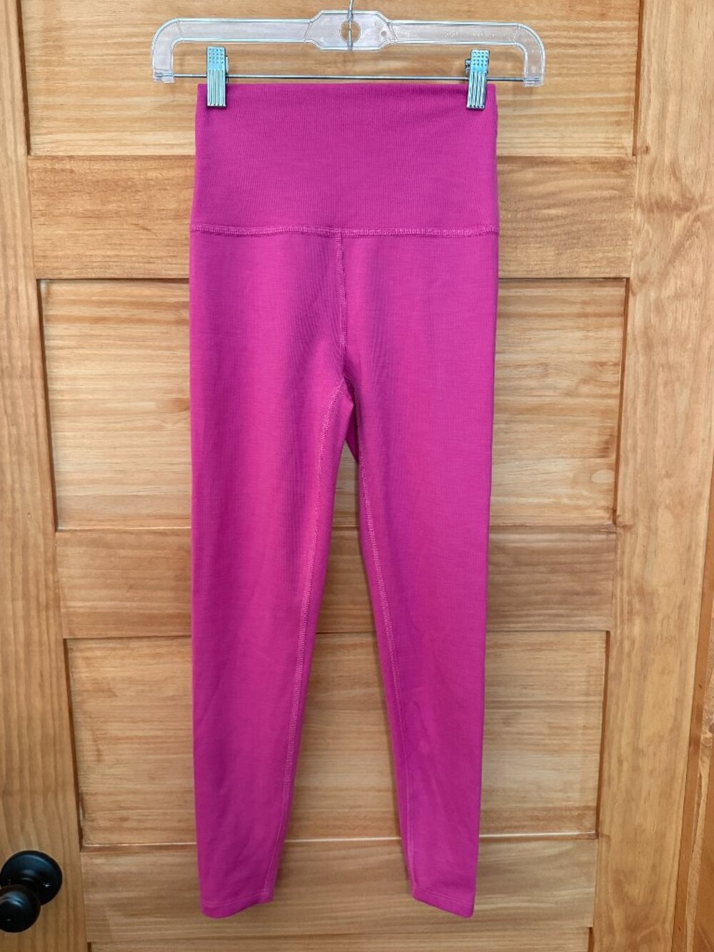 Beyond Yoga Hot Pink Ribbed High Rise Leggings Women's size S